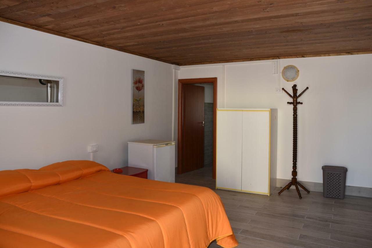 B&B Sentiero Romantico Еболі Екстер'єр фото